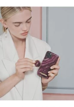 Top 10 🥰 Ideal Of Sweden Handyhülle IPhone 13 Golden Plum 🌟 -technik Verkäufe unnamed file 104