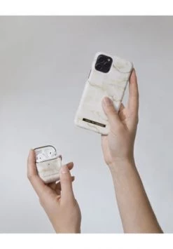 Schlussverkauf 😍 Ideal Of Sweden Airpod Case, Golden Pearl Marble 🧨 -technik Verkäufe unnamed file 47